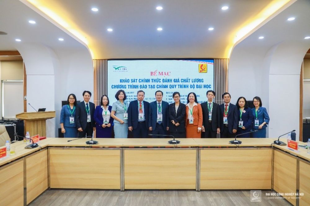 Bế mạc Khảo sát chính thức đánh giá chất lượng chương trình đào tạo tại Trường Đại học Công nghiệp Hà Nội